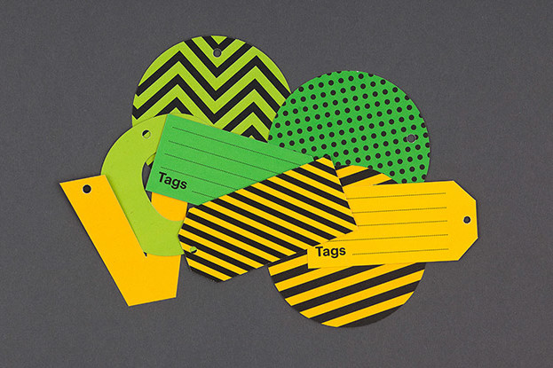 Tags assortment, green and yellow
